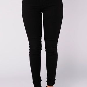 Black Skinny Jeans